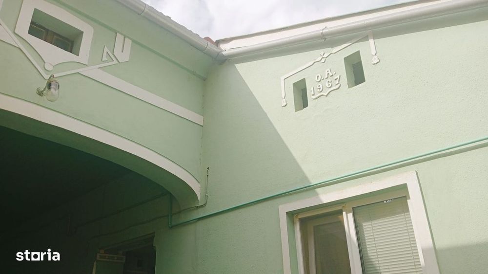 Casa tip conac de vanzare in Nadlac