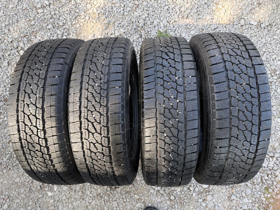215/65 R16C 4бр зимни гуми