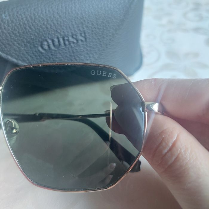 Унисекс очила Guess