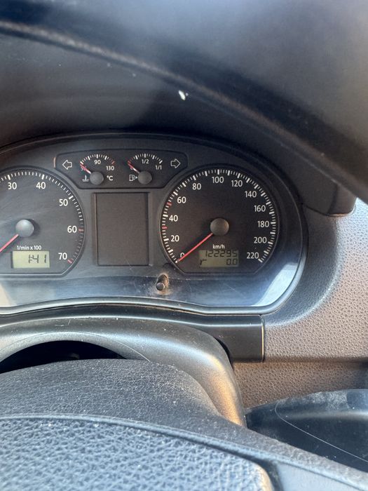 VOLKSWAGEN polo  2008