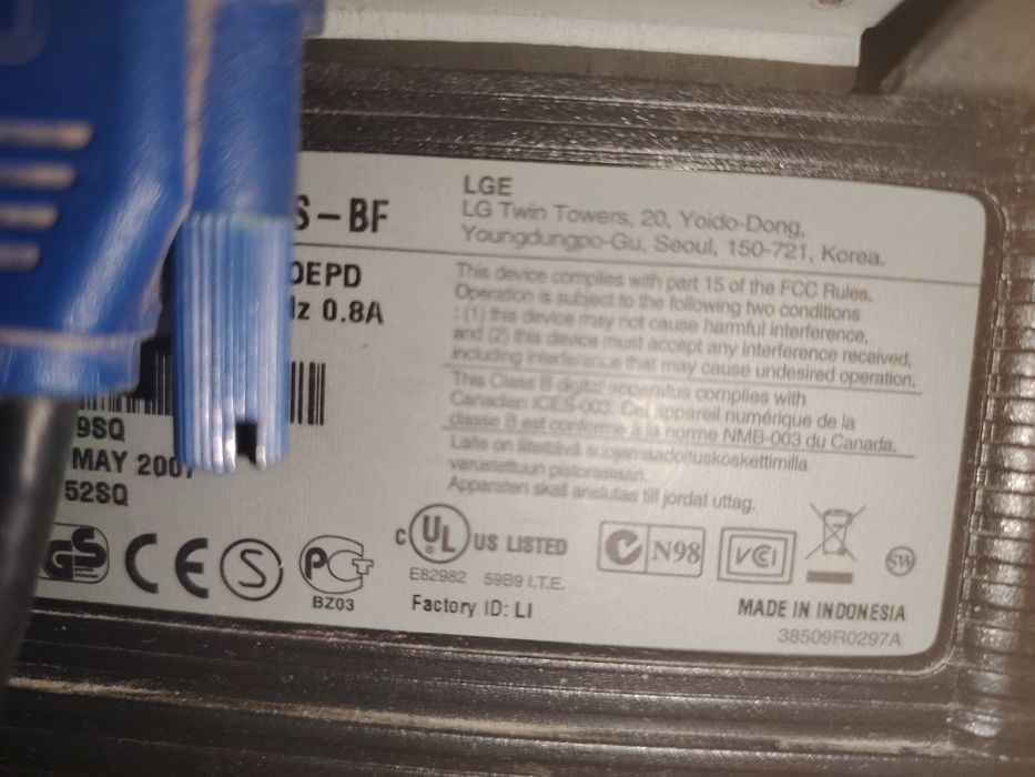 Продаётся монитор 17 и савбуфер