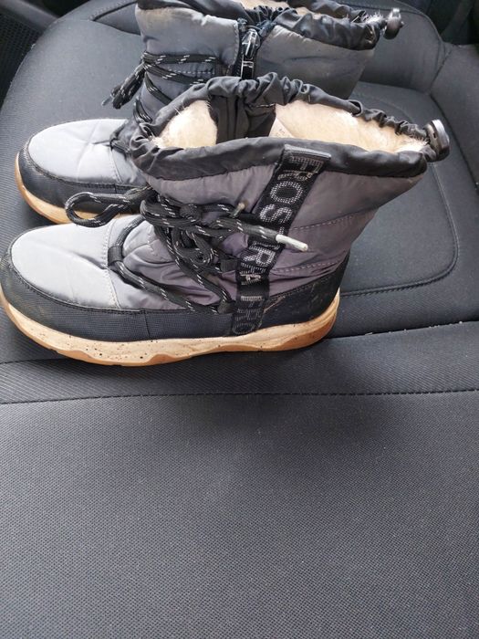 Продам вещи для мальчика 7-8 лет