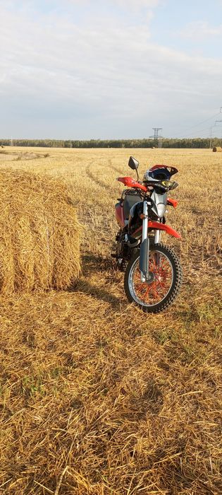 Продам мотоцикл эндуро пантера 300 кубов