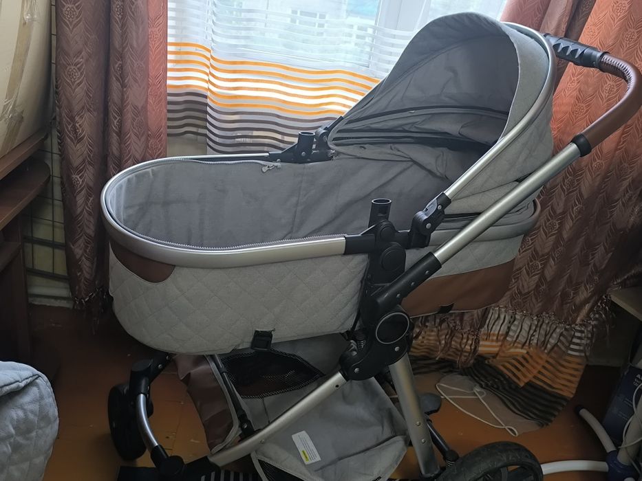 Коляска для малыша