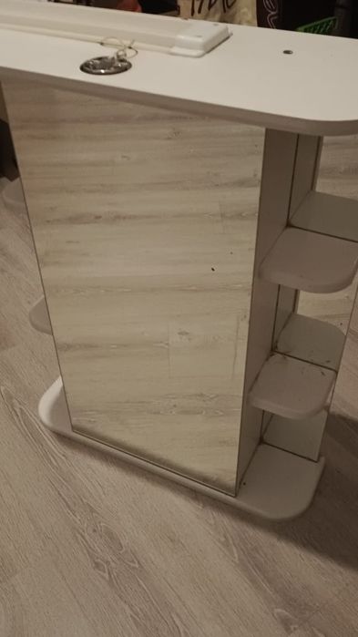 Продам навесной шкафчик для ванной