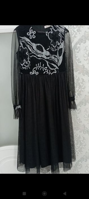 Продам платья 4 шт. 48 размер