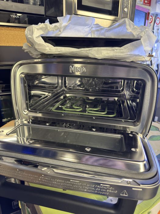 Cuptor electric multifunctional 4-în-1  Ninja Artisan MO201EU