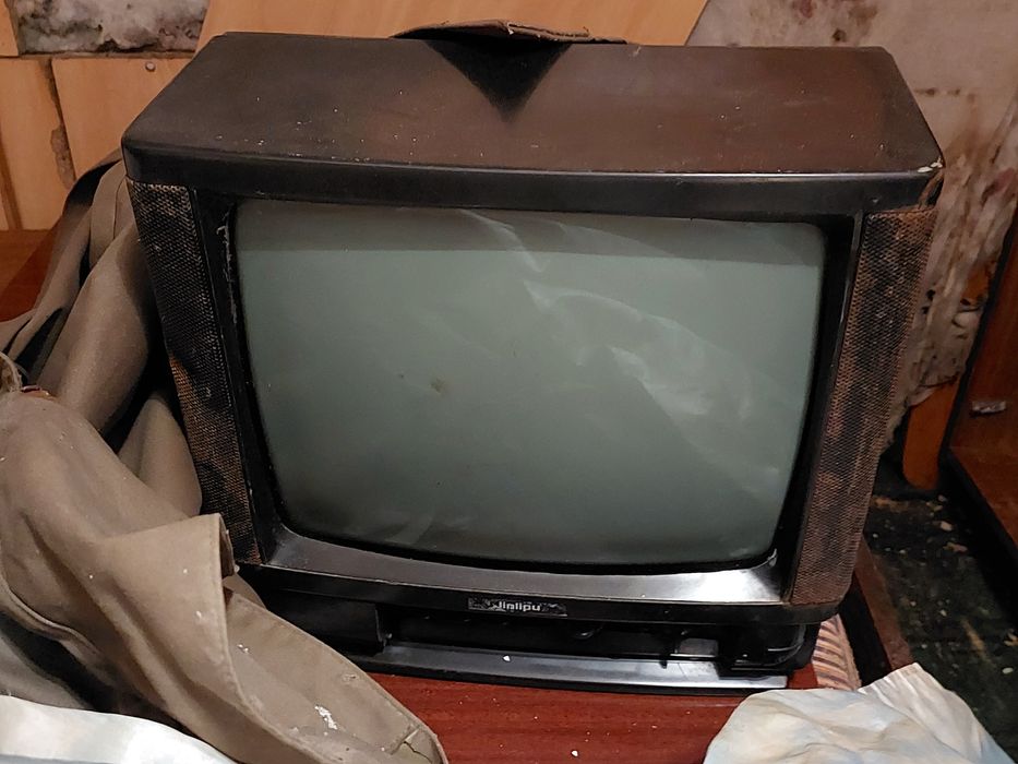 Продам старые телевизоры