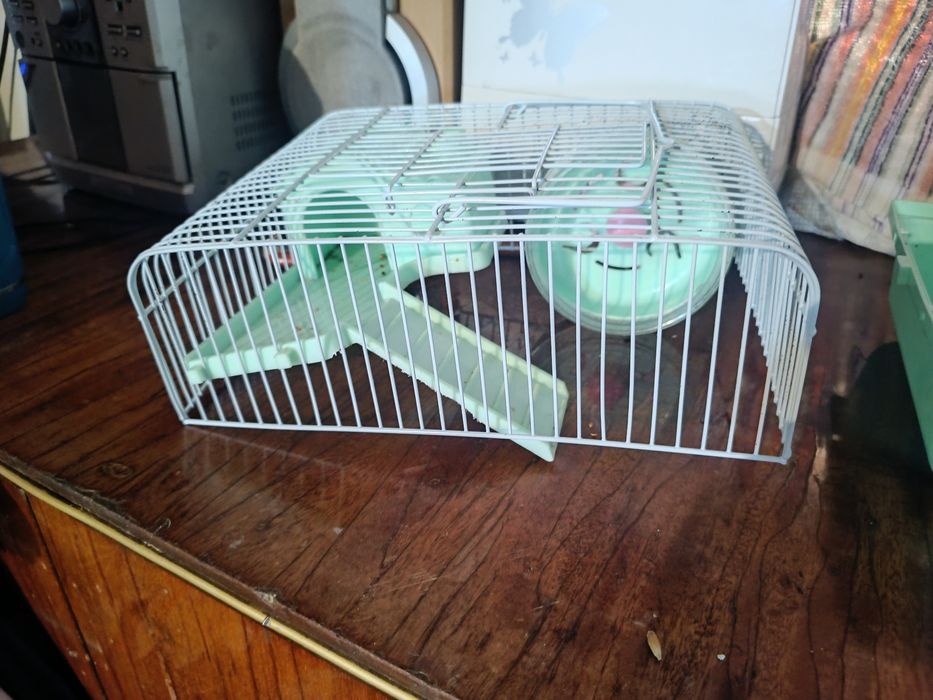 продам клетку для хомяков