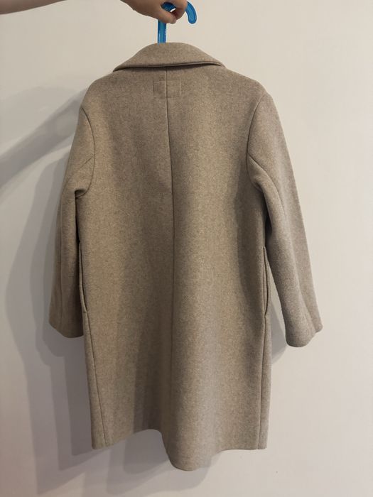 Пальто Zara продается
