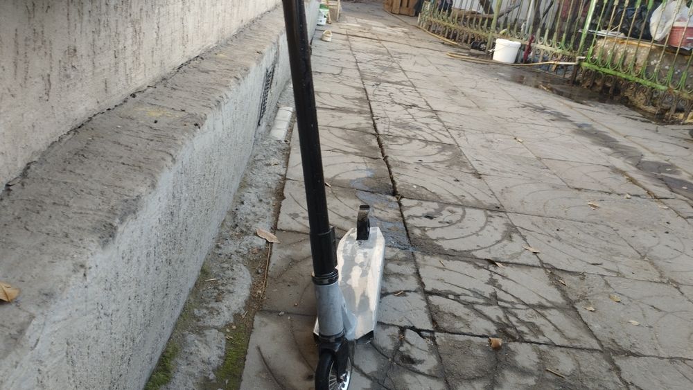 Продам трюковой самокат