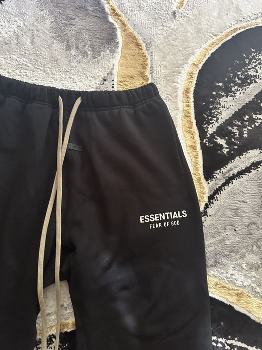 Pantaloni Essentials
