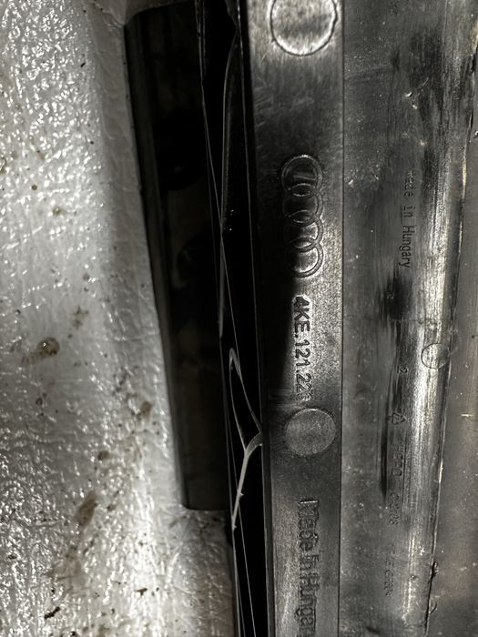 Hotă aer audi e-tron.cod:4ke121286.f.