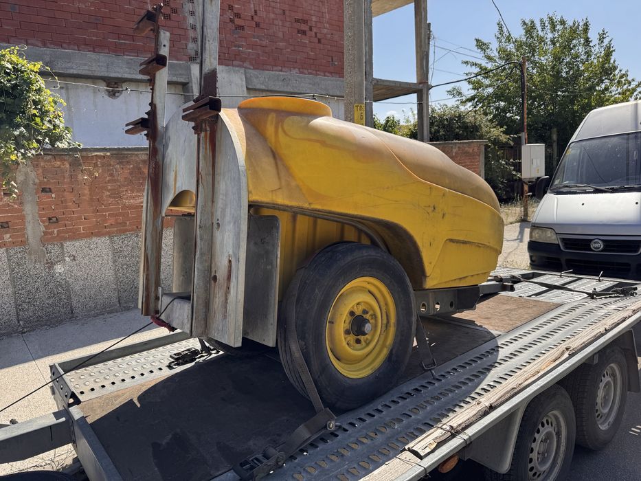 Агро пръскачка/водоноска за трактор