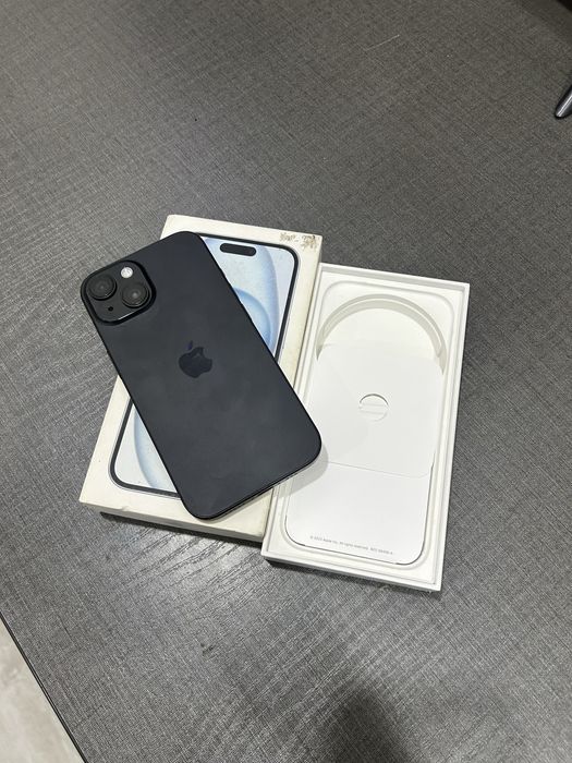 Срочно айфон 15 black 128