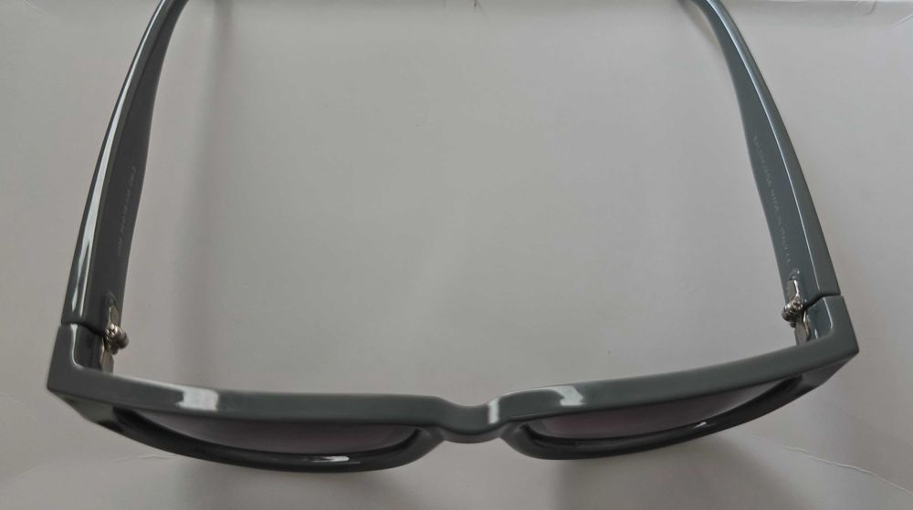 Ochelari de soare Balenciaga. Transport Gratuit