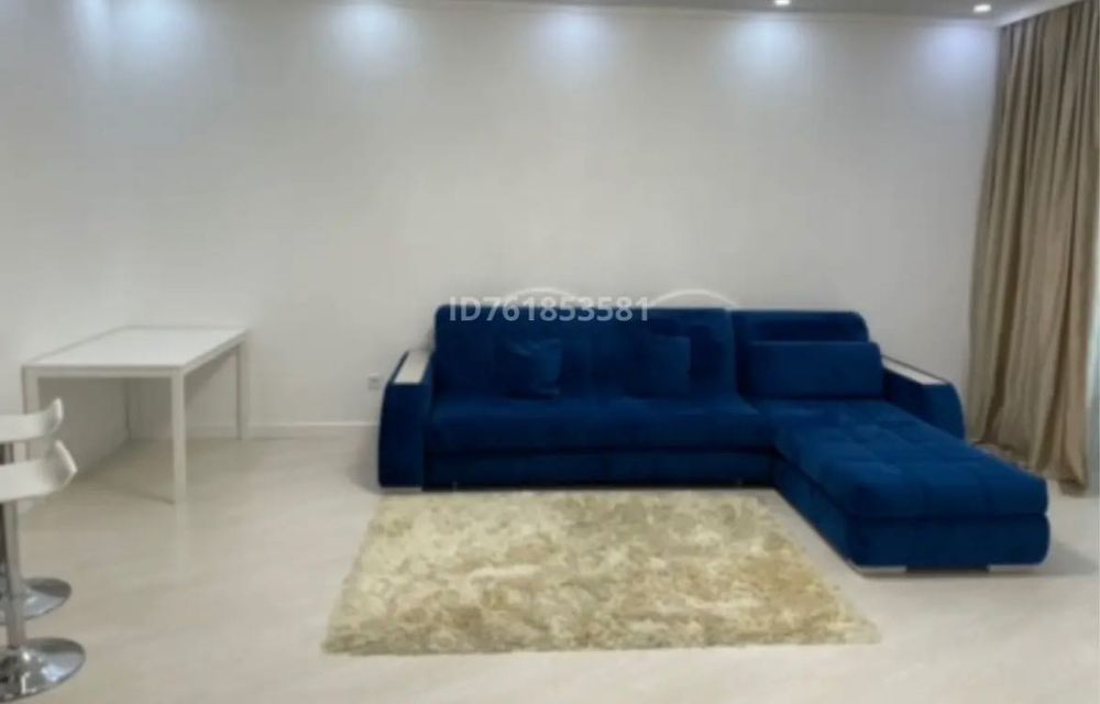 Диван+стол+2 стуля