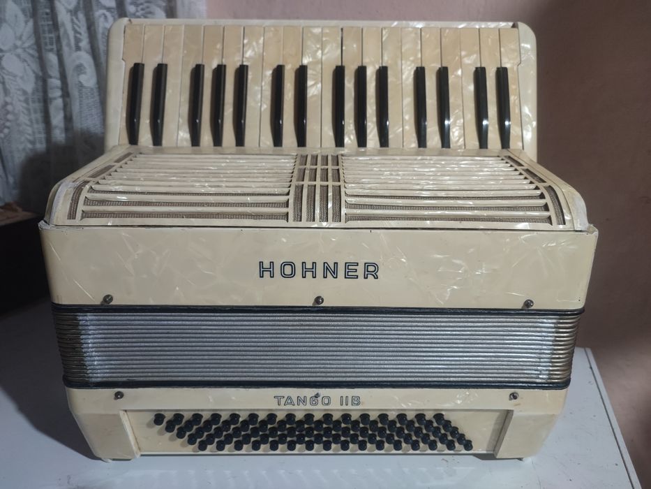 Vand acordeon hohner