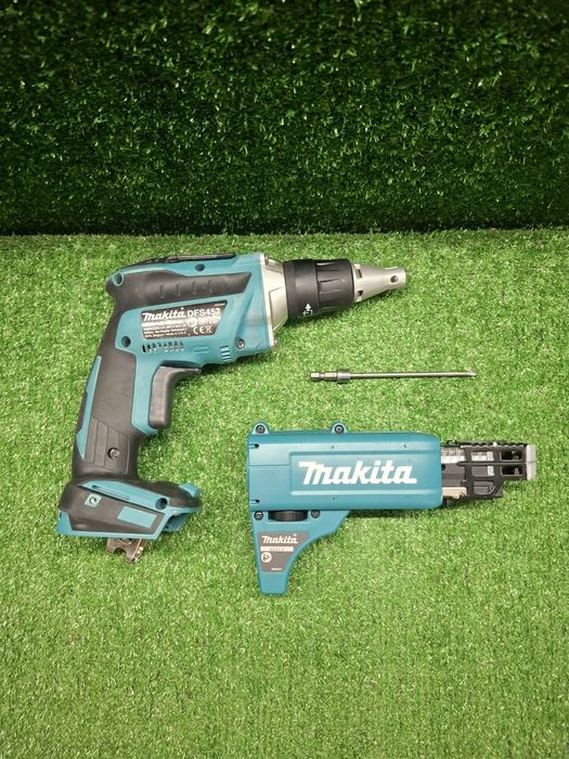 Винтоверт за гипсокартон на Makita DFS452 + пълнител