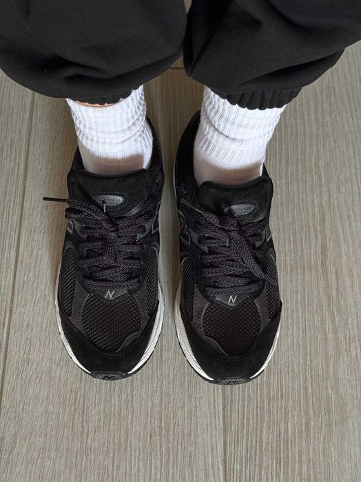 New Balance 2002R
