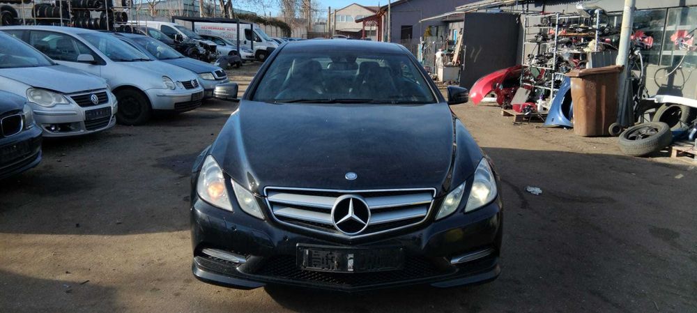 Dezmembrez Mercedes E Class Coupe 2.2 CDi an 2012 cod motor 651.911