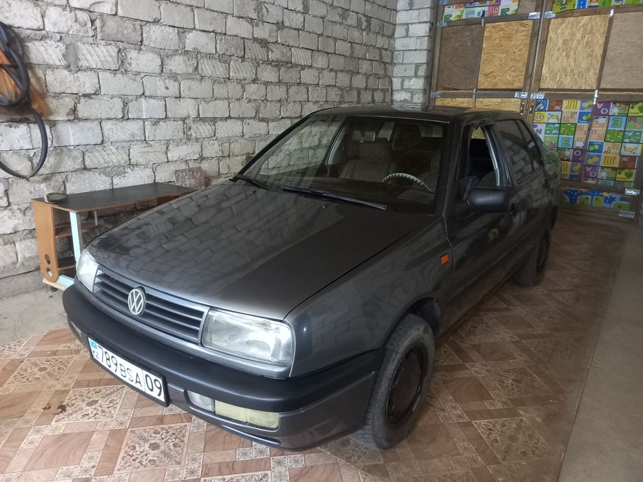 Продам Volkswagen Vento в отличном состояние.