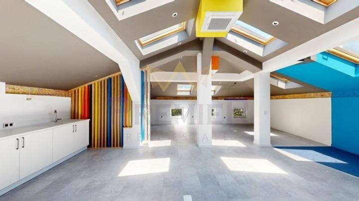 Дава се под наем Офис в Варна, Гръцка махала - 190 кв.м за 750 € - Снимка #8