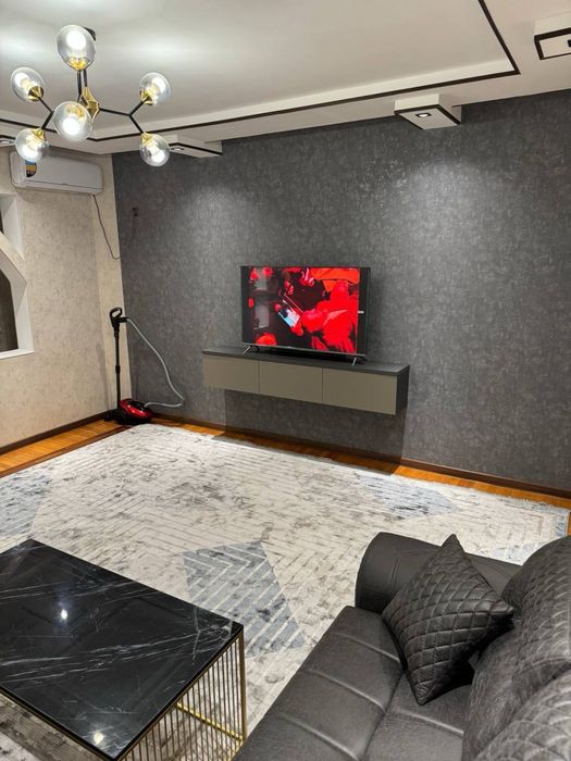 СРОЧНО! ПРОДАЁТСЯ 2/2/9 квартира ор. Гостиница Россия Мирабадск. ЗАГС