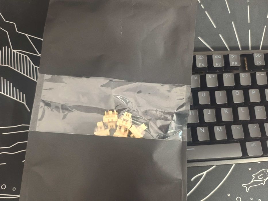 Tastatura Keychron K8