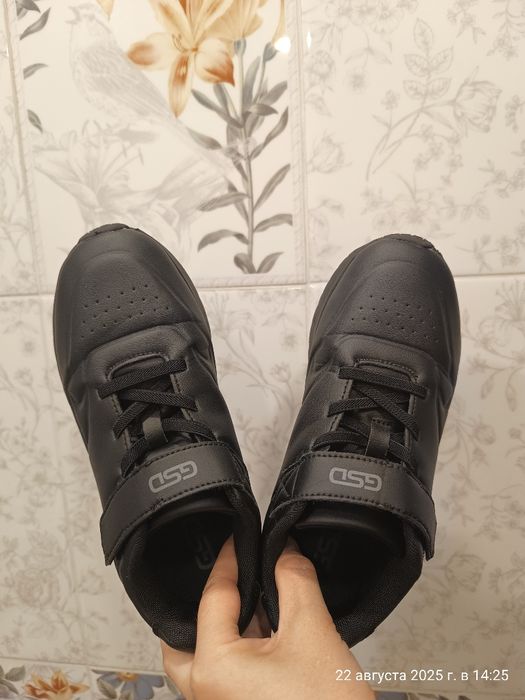 Кроссовки для мальчика