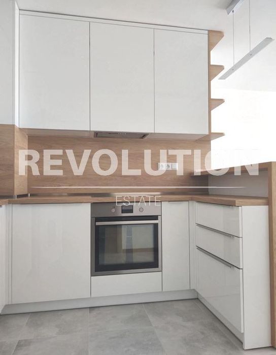 Дава се под наем Двустаен апартамент в Варна, Колхозен пазар - 60 кв.м за 535 € - Снимка #2