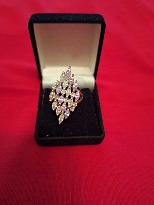 Серебряные сережки, кольцо, кулоны и подвески