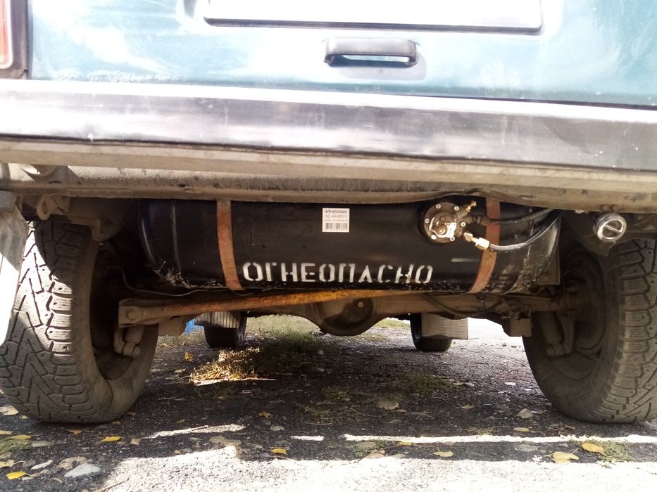 Нива 14г.в.газ-бензин.