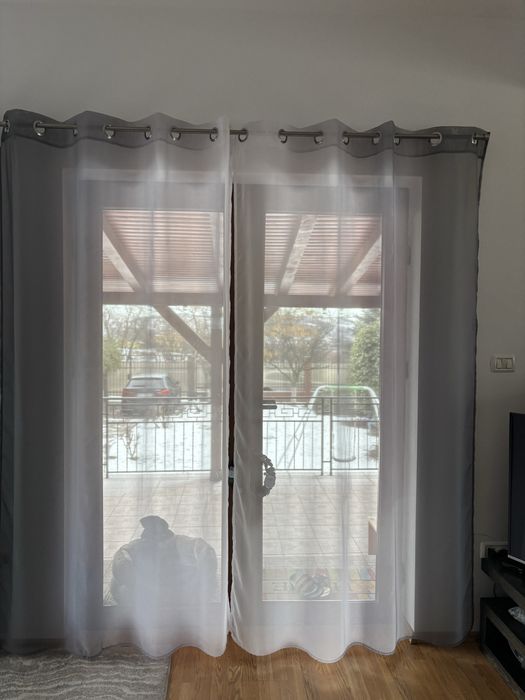 Perdele si galerii de inox, stare excelenta