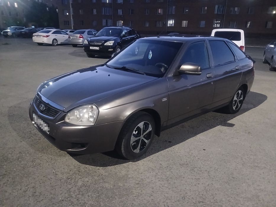 Продам ладу прирору хэчтбек 2