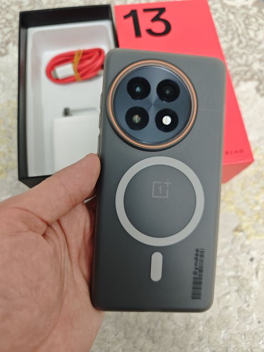 OnePlus 13 12/256 black