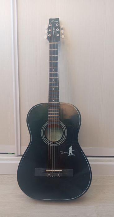 Акустическая гитара