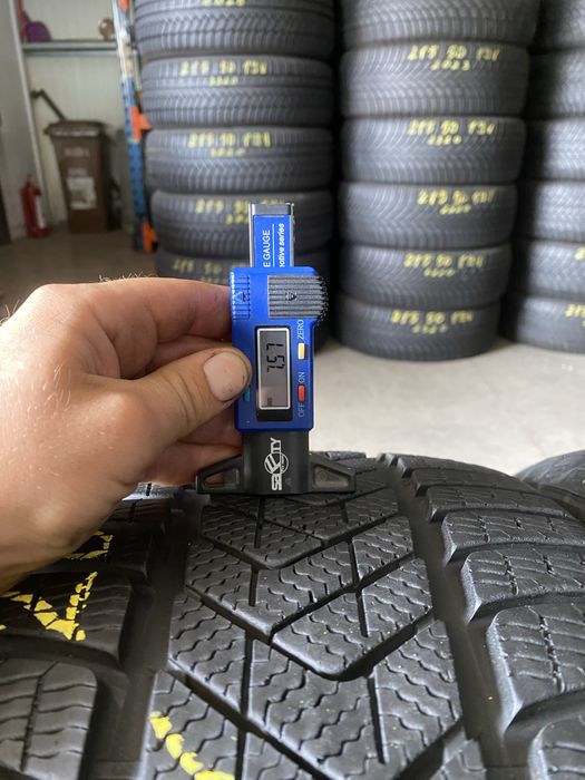 Anvelope iarna 235/35/20 Pirelli Sottozero 3 235 35 20 R20