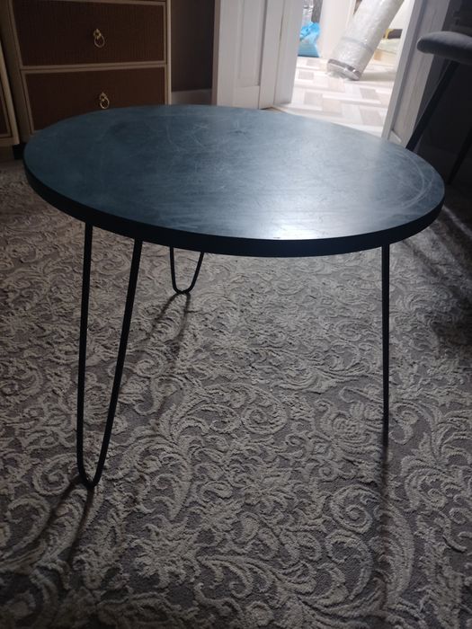 Продам интерьерный столик