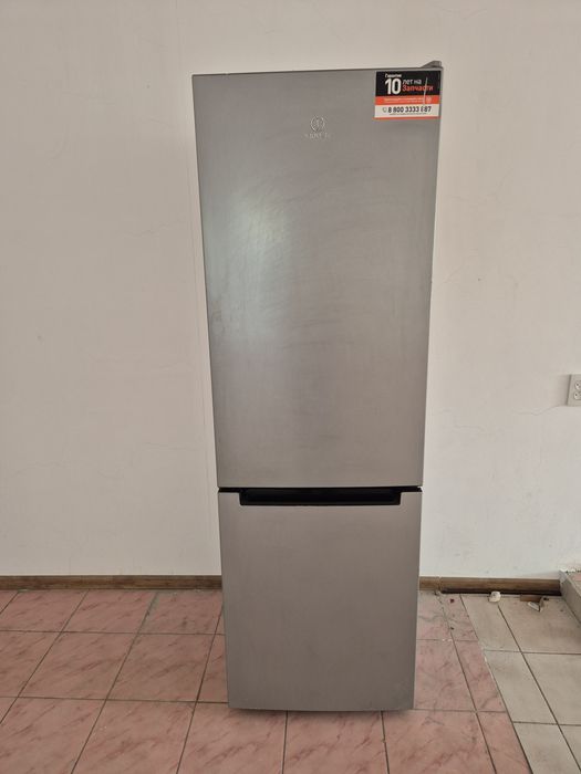 Продам холодильник б.у Бощ