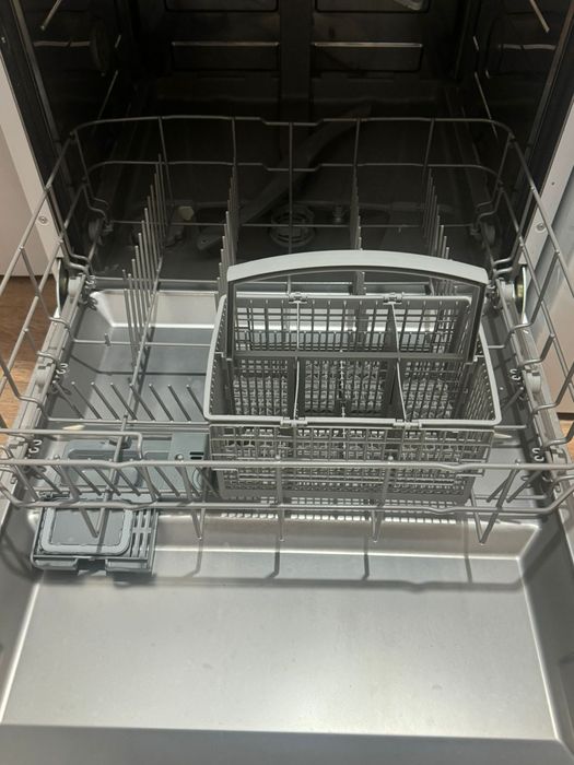 Посудомоечная машина Midea