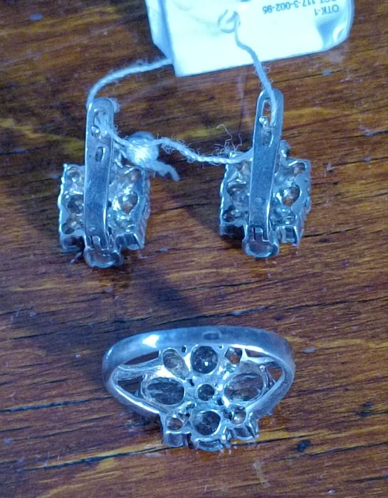 Серебряный комплект 925 проба с натуральными камнями !