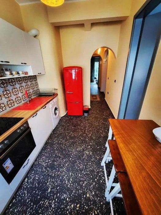 Дава се под наем Тристаен апартамент в София, Център - 80 кв.м за 1095.99 € - Снимка #4