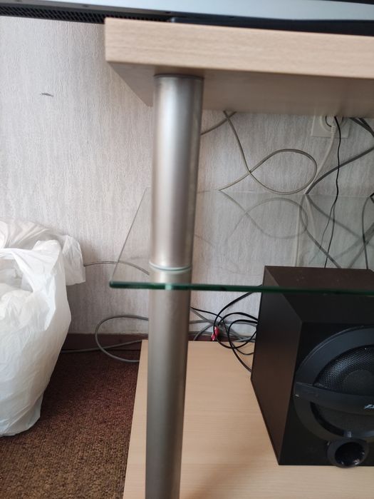 Телевизионен и  Аудио шкаф