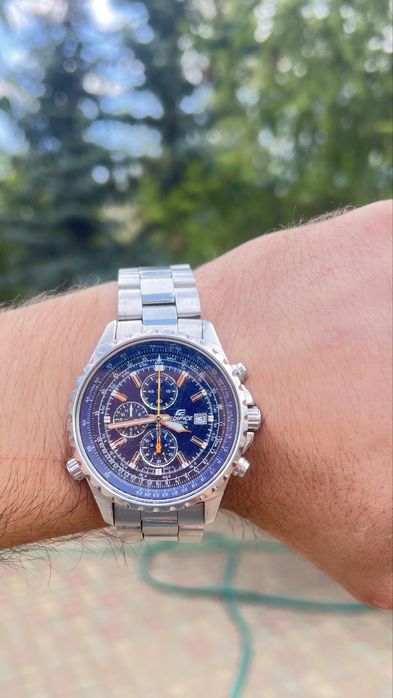 Срочно Часы Кварцевые CASIO EF-527D-2A