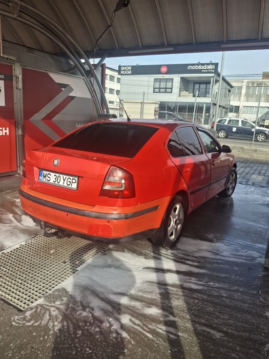 Vând Skoda Octavia 2