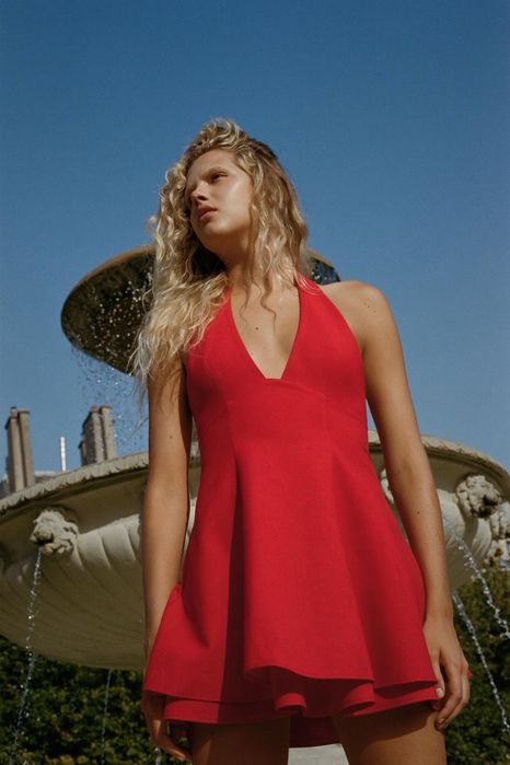 Червена рокля ZARA