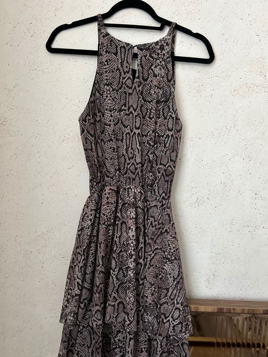 Къси дамски рокли