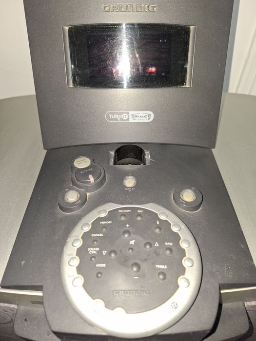 Grundig Perforhing Arts sistem audio