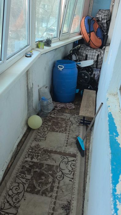 Продам 2х ком квартиру на 2ом этаже.